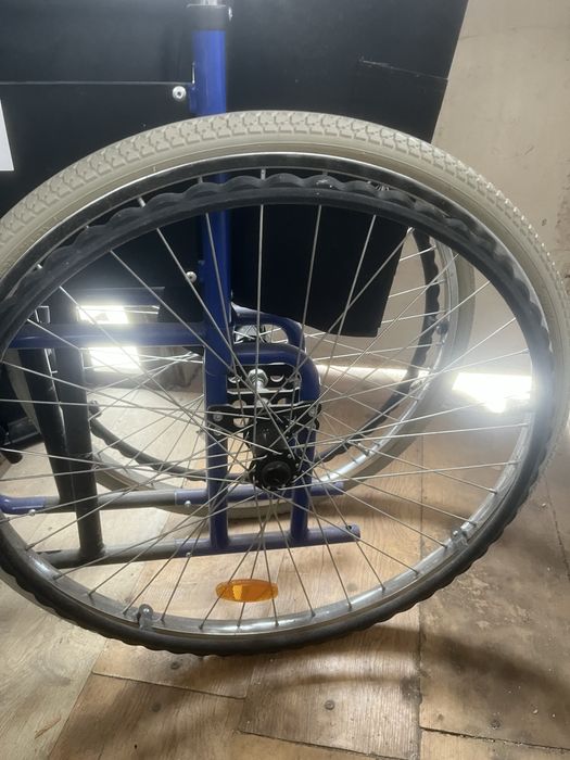 Продам инвалидную коляску!