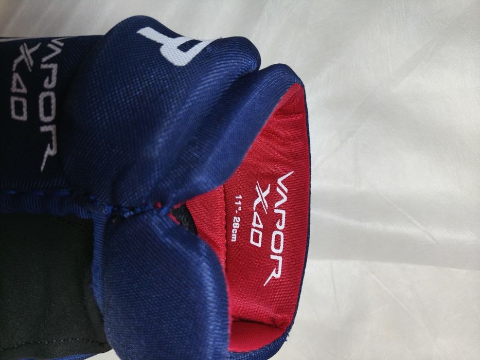 Продам краги хоккейные