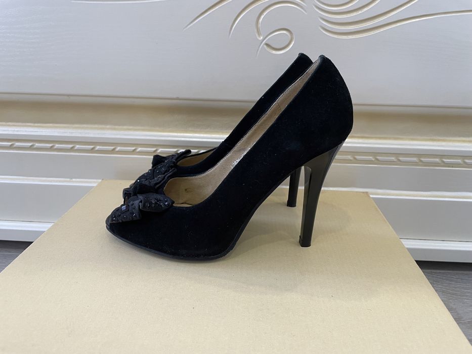 Замшевые туфли