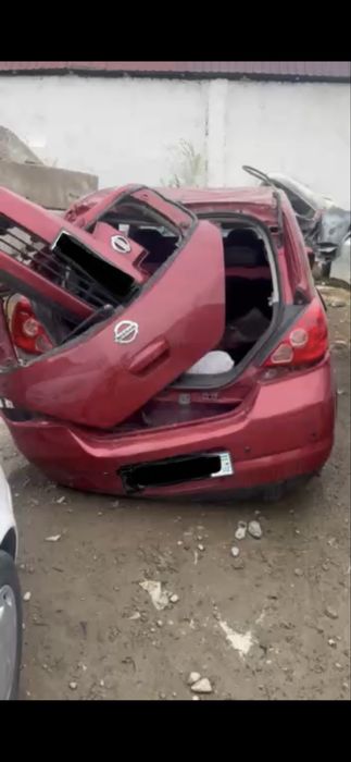 Sotiladi Nissan tida 2007 avariya dtp holat