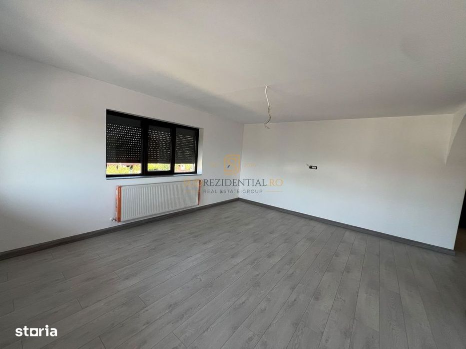 Vila individuala cu 7 camere, 5 dormitoare, teren 363 mp-Com. Berceni