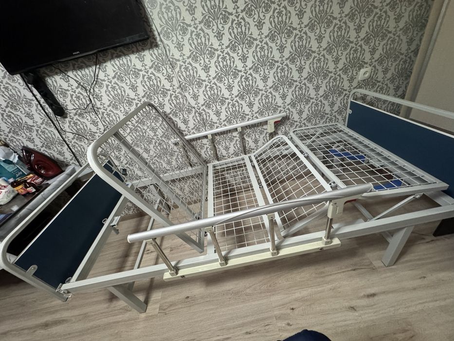 Медицинский кровать для лежащих больных