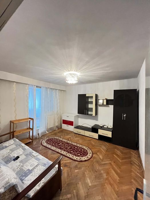 Inchiriez apartament 2camere zona nord