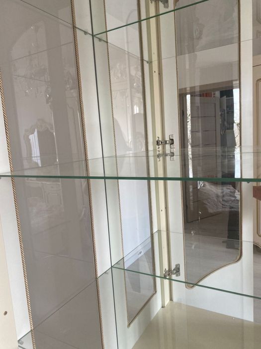 Витрина в гостиную производство Белорусь