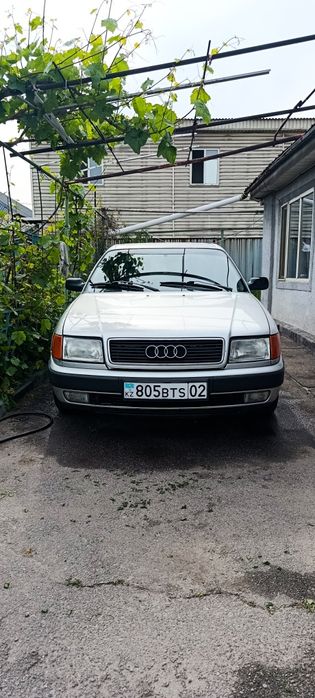 Продам ауди 100 С4, 1991 года