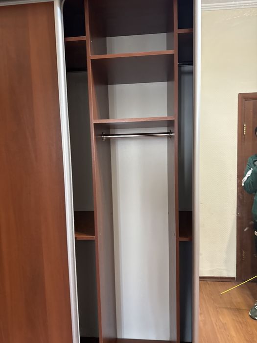 Продам шкаф купе ддина 2,45 м, высота 2,35 м, губина 60 см