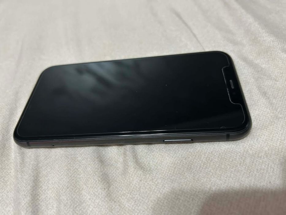 Iphone 11 128 GB 86% baterie
