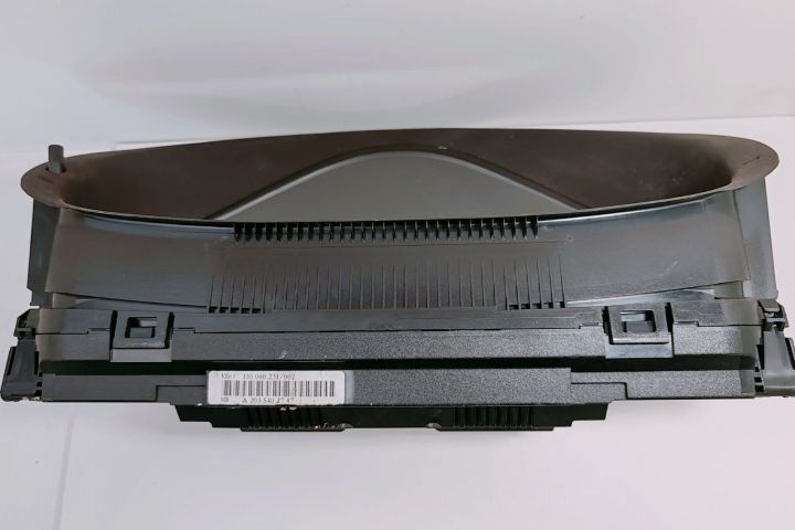 Ceas bord A2035402747 Mercedes-Benz C-Class W203/S203/CL203