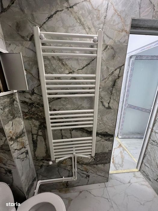 Vand Apartament Cu 2 Camere