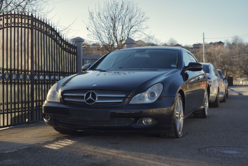 Bara fata Mercedes CLS W219 facelift
