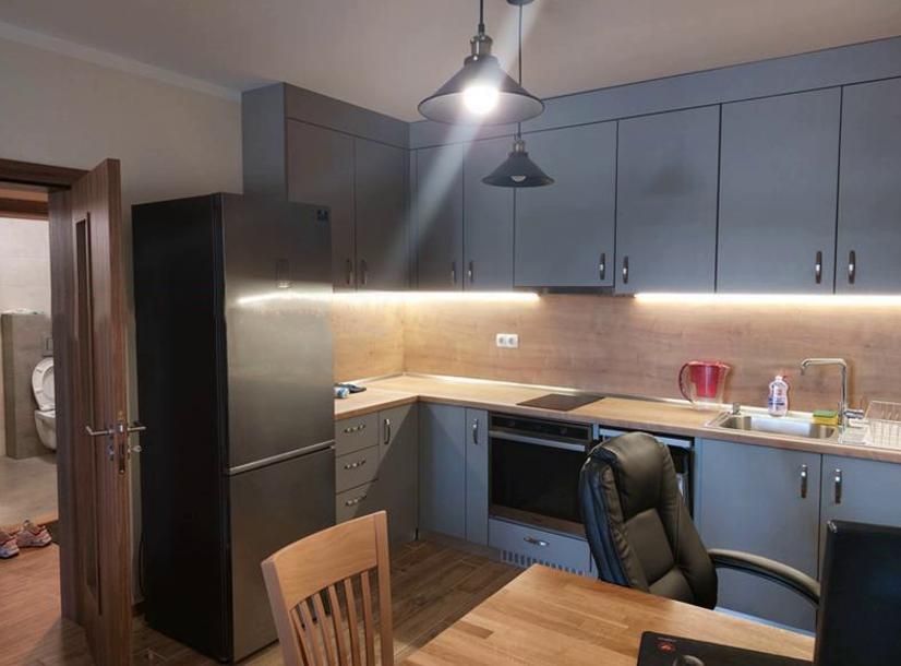 Дава се под наем Двустаен апартамент в Пловдив, Христо Смирненски - 70 кв.м за 500 € - Снимка #1