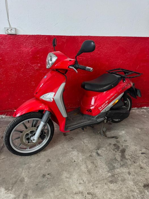 Vând scooter Piaggio liberty