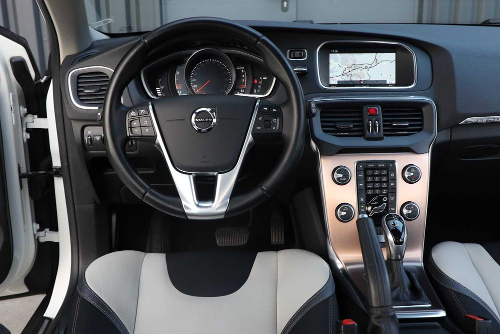 Volvo V40 Cross Country D2 Automat Panoramic