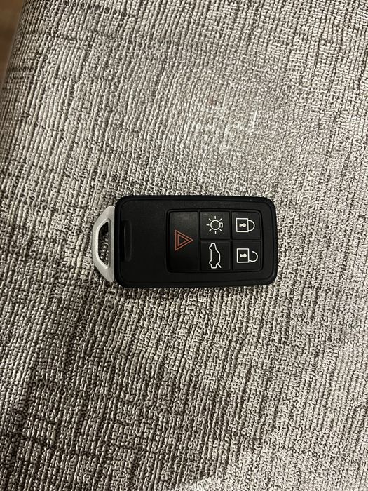 Продавам ключ за Volvo