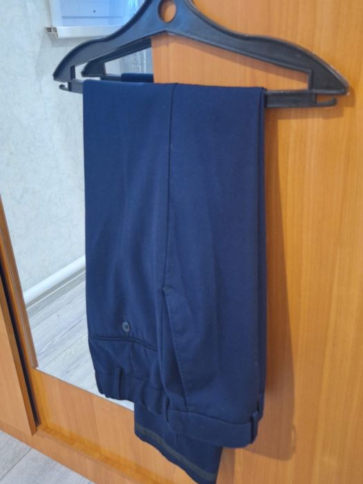 Продам костюмы НИШ