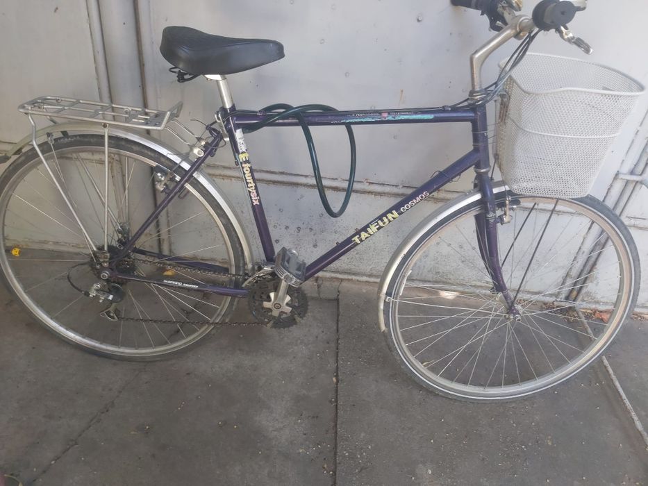 Vând bicicletă taifun cozmo arată și funcționează foarte bine roți 28