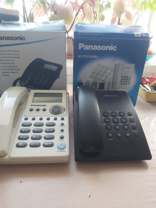 Продам 2 домашних телефона