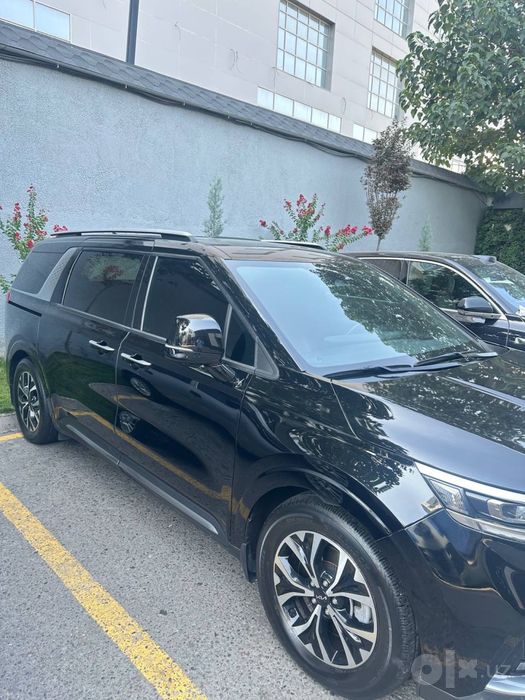 Kia Carnival 4-pozisiya 11 kishilik joylik