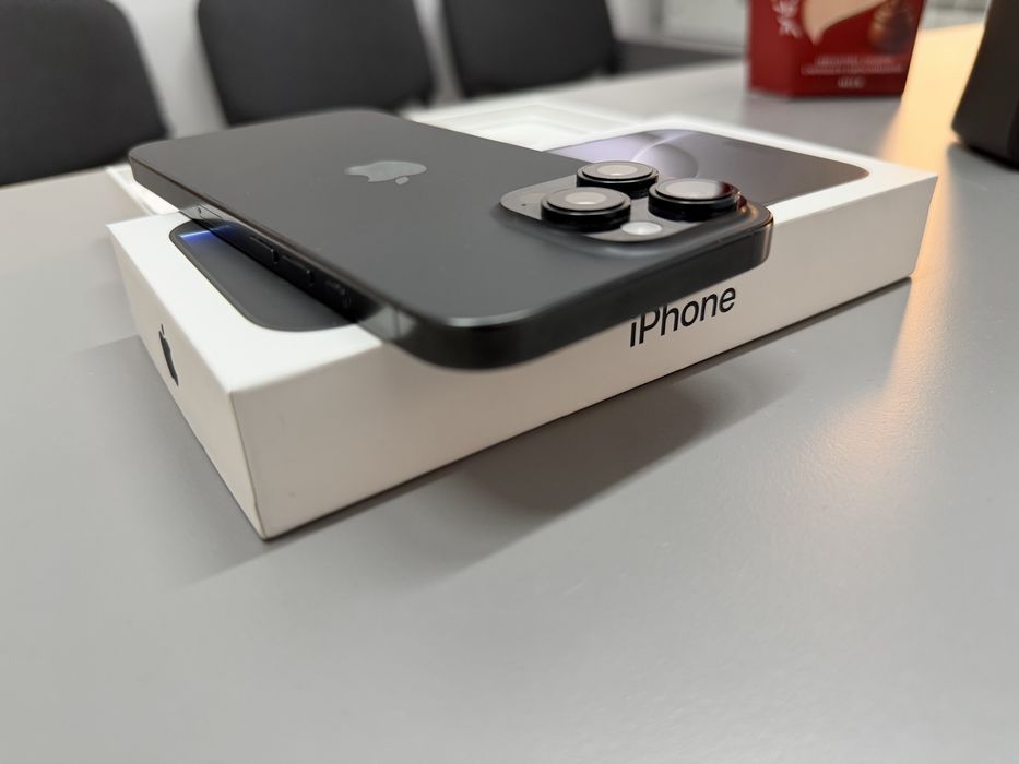 iPhone 16 Pro Max, Black Titanium, 512GB