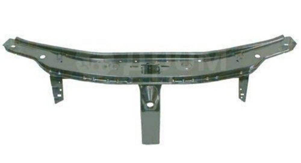 Продам рамку радиатора Лада Ларгус