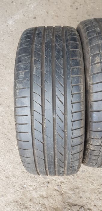 Летни гуми-18цола-215/45-1бр.-70лв."DUNLOP "