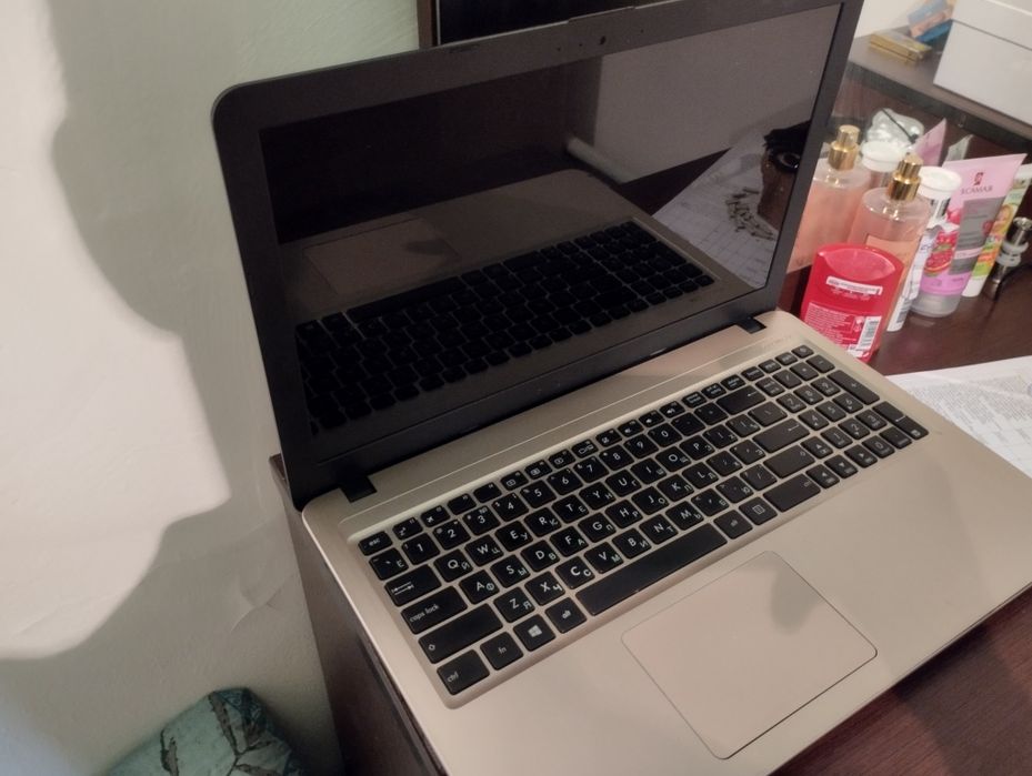 ноутбук ASUS Vivobook Core 13, 8GB