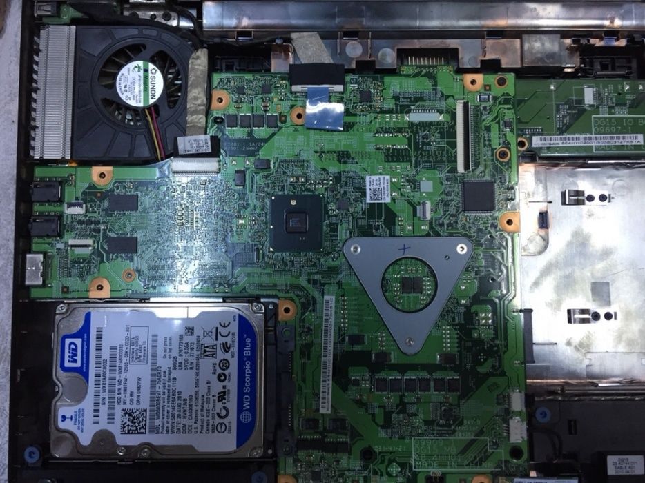 Service/Reparatii/Curatare Laptop sau Pc/ console+ service telefoane