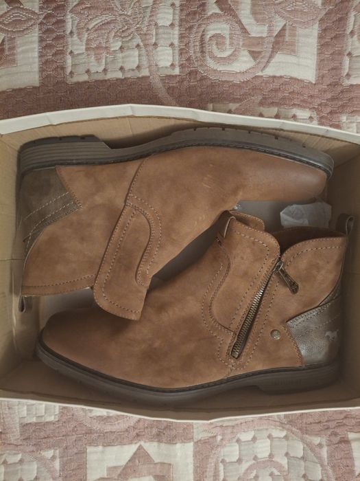 СРОЧНО!!!Продам ботинки