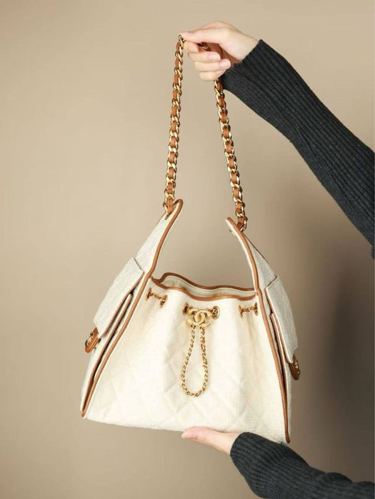 Geanta Chanel Hobo