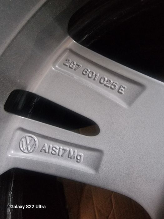 Volksvagen /Skoda Camig 5х100 17 цола Skoda Kamig +Гуми 205 55 17 Brid