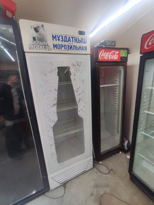 Холодильники стеклянные