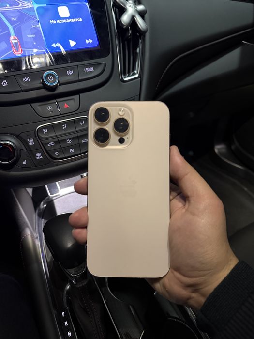 Srochna sotiladi 16pro max 256gb korpuslari ideal simkartali kelshamiz