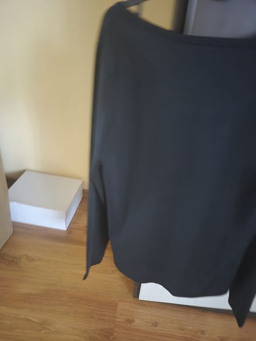 Продавам блузки Л размер