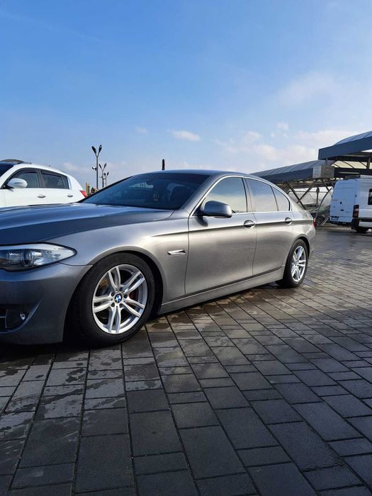 BMW Seria 5 F10 Berlina