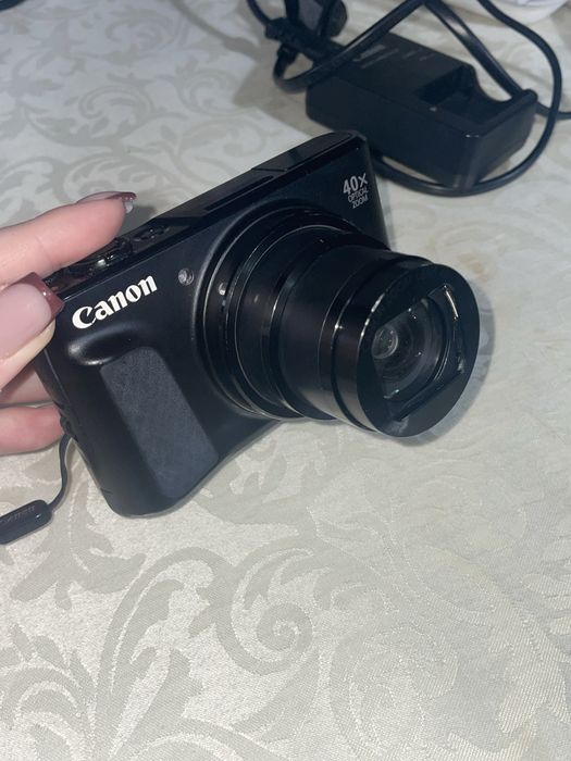 На продажу Canon sx740hs