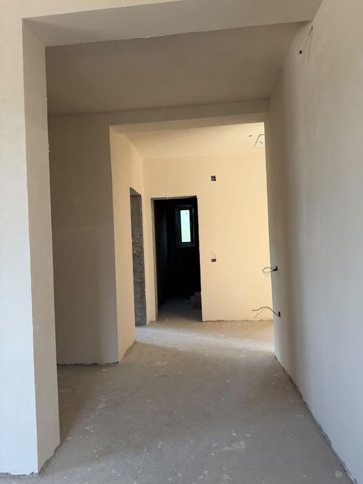 Vând casa Smeura