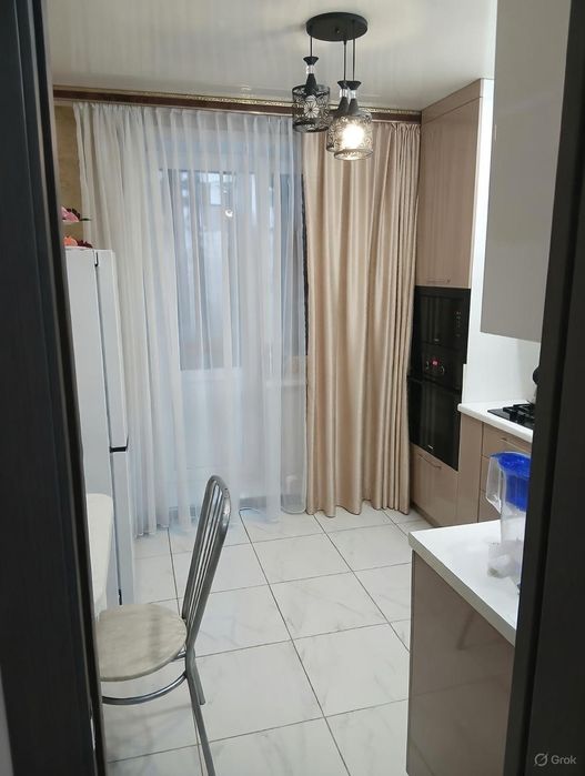 Продам  двухкомнатную квартиру  8 мкр