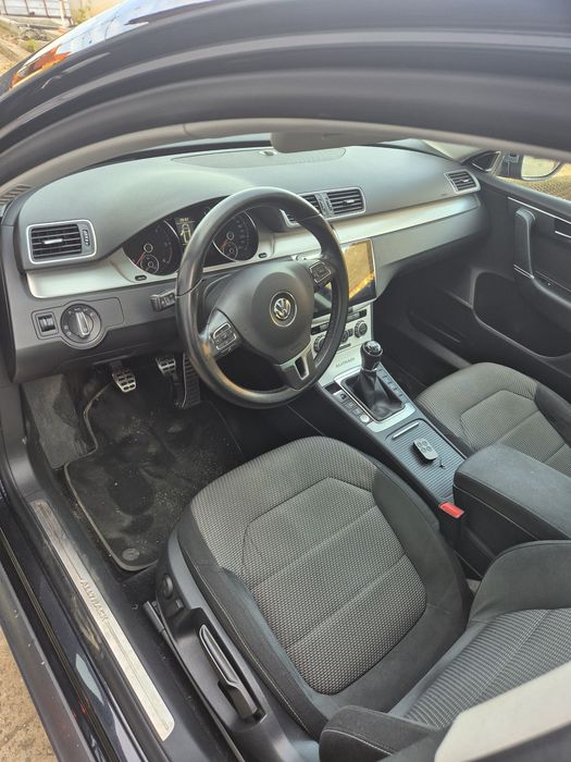 Vand vw passat alltrack impecabil 2013 RAR FACUT.