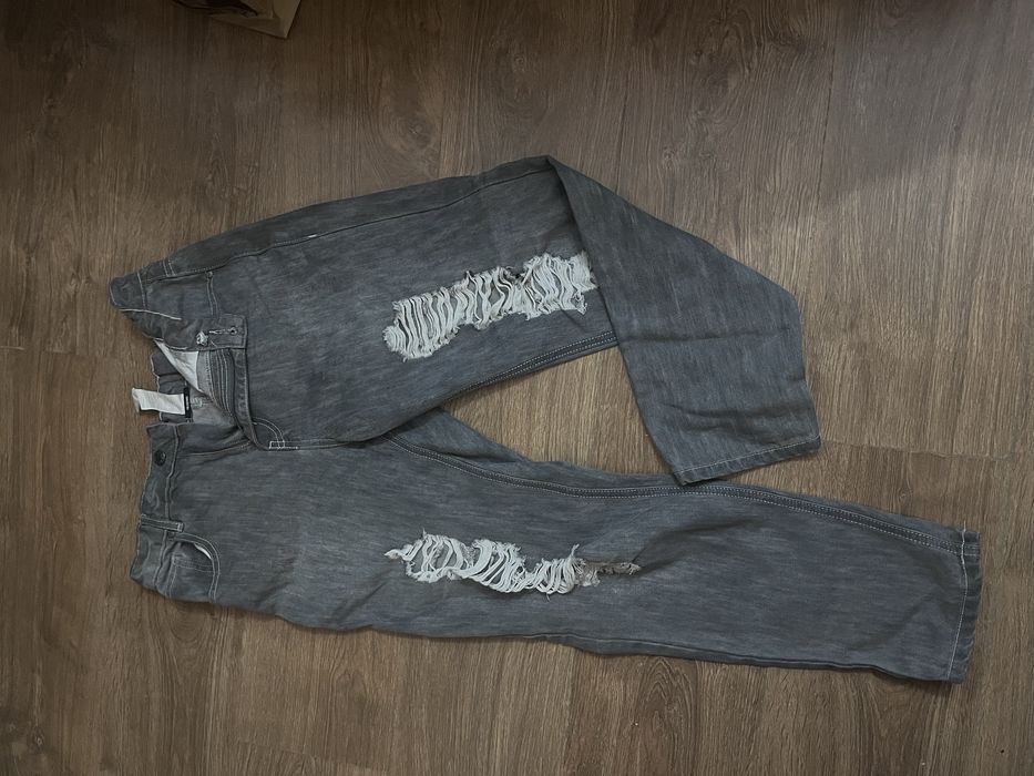 Blugi gri marimea 36