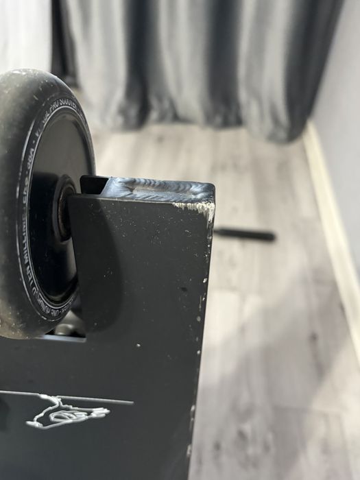 Продам самокат SOLO