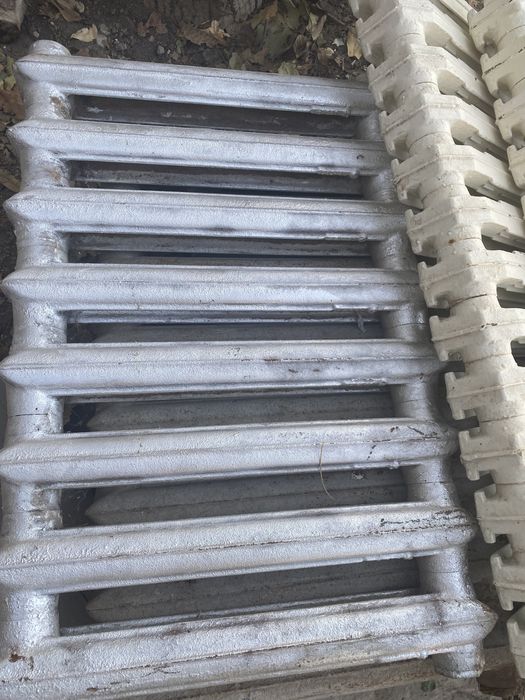 Продается чугунные батареи радиаторы батарейки