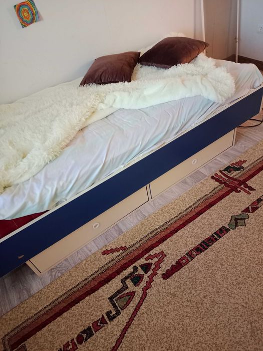 Кровать детская .