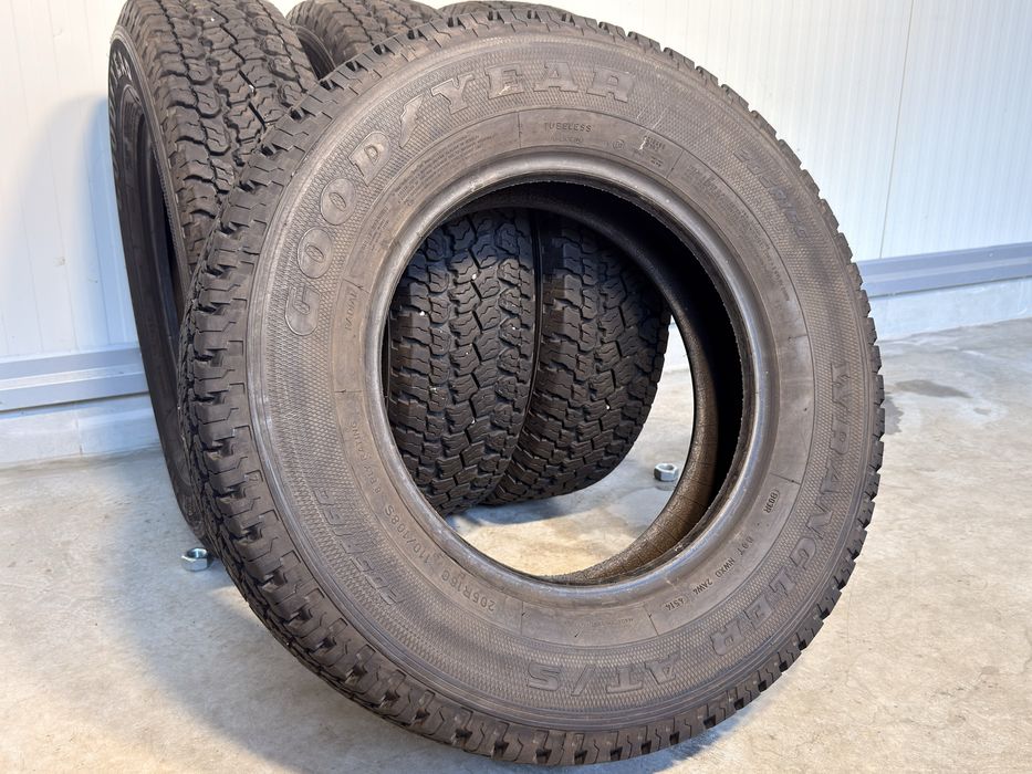 205R16C джипови/бусови гуми GOODYEAR WRANGLER AT/S