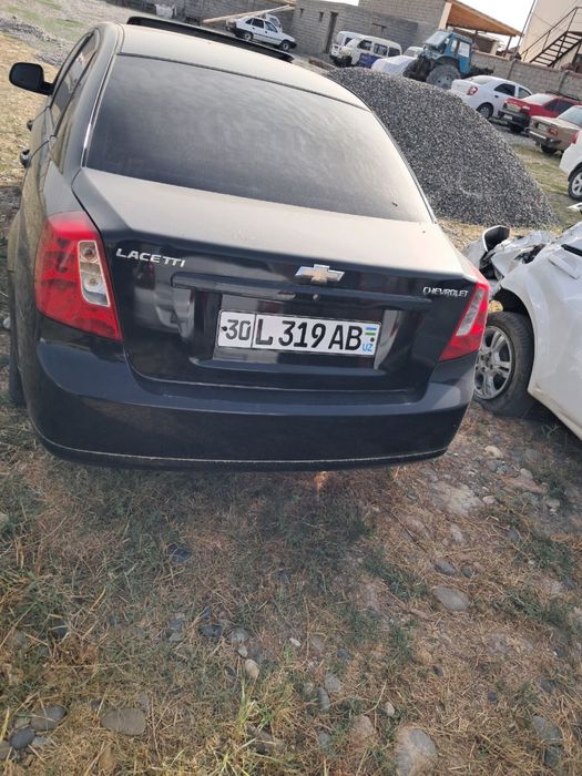 Lacetti auksionda