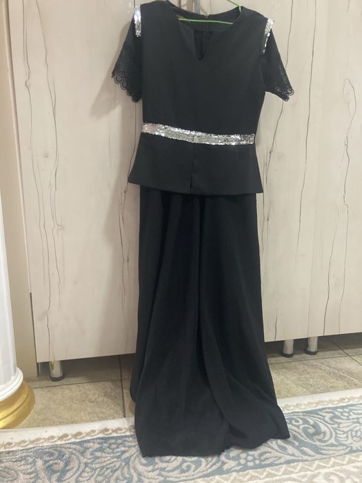 Продам вечернее платье красивое