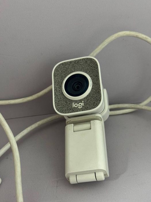 Веб-камера Logitech StreamCam/ КА94698