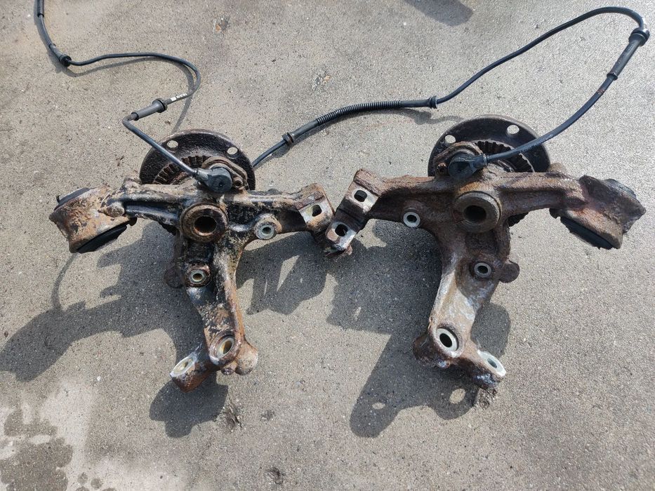 Fuzeta Brat cu rulment spate stanga dreapta Seat Exeo Audi A4 B6 B7 8E0505435 36 BC