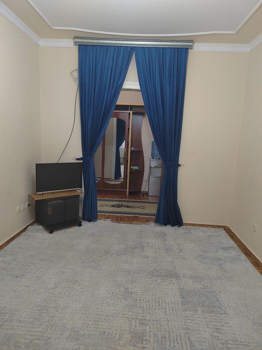 Дом Мирабадском районе