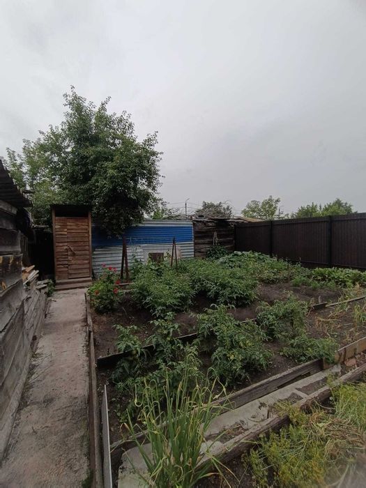 Продам дом в хорошем районе.