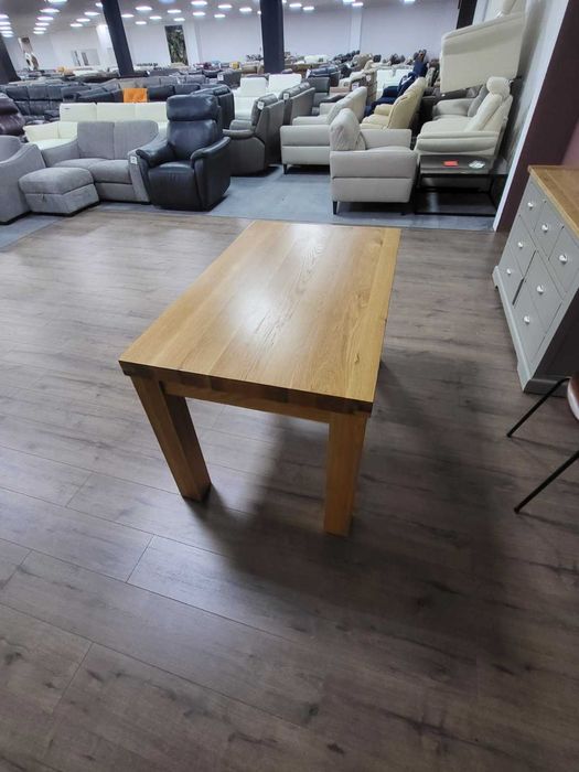 Малка дървена трапезна маса от 100 % дъб